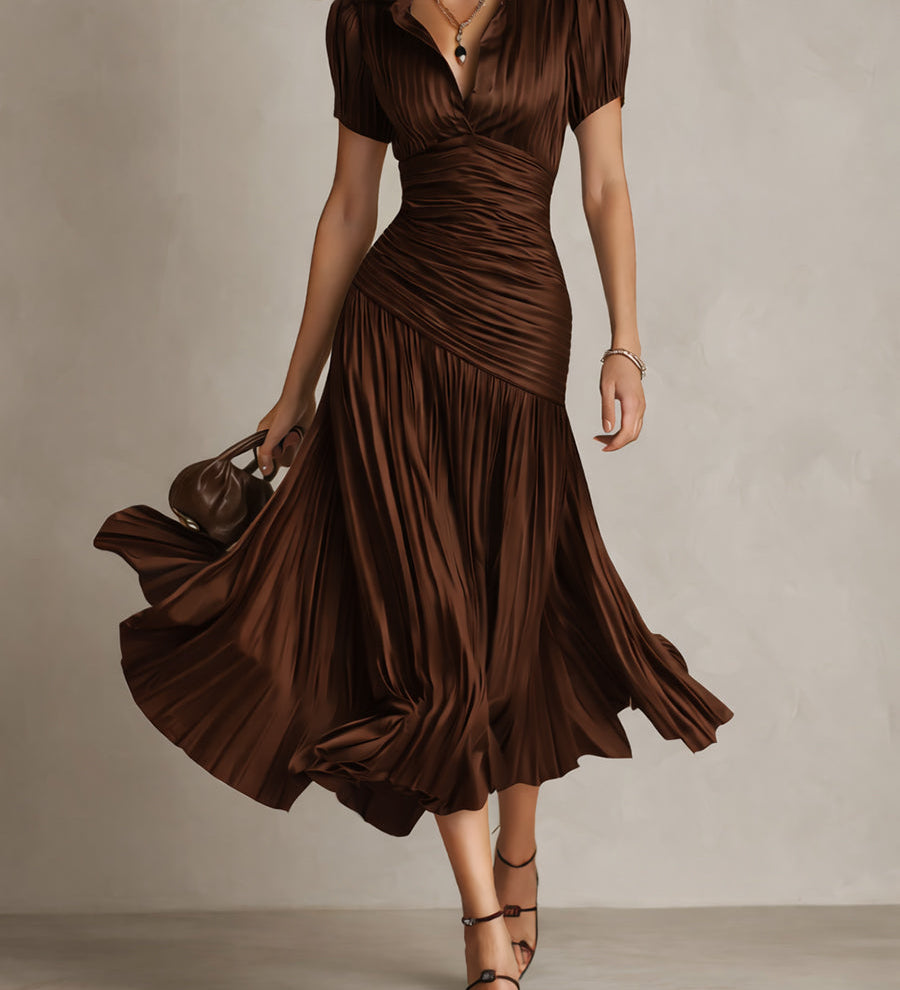 Adriana | Vestido midi satinado de rayas retro